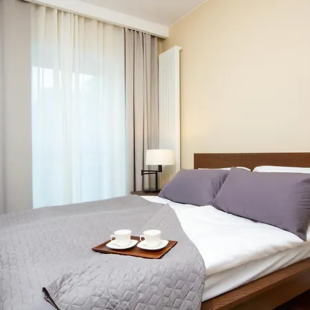 Royal Center Mennica By Renters Apartmán *
