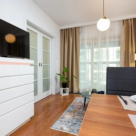 Royal Center Mennica By Renters Apartamento Varsóvia