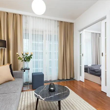 Royal Center Mennica By Renters Apartamento