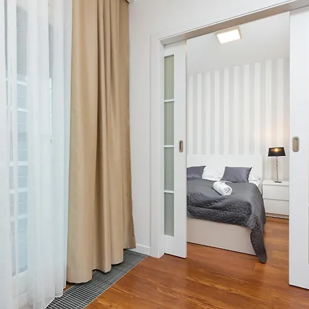 Apartment Royal Center Mennica By Renters Warsaw