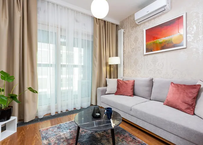 Apartman Royal Center Mennica By Renters *