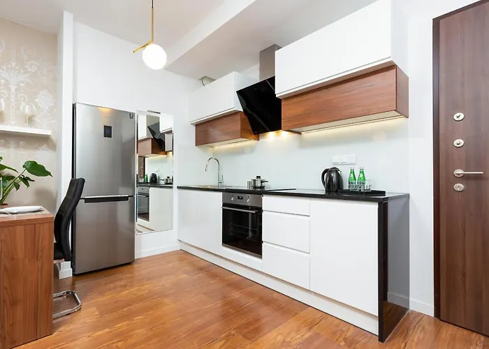 Royal Center Mennica By Renters Apartman