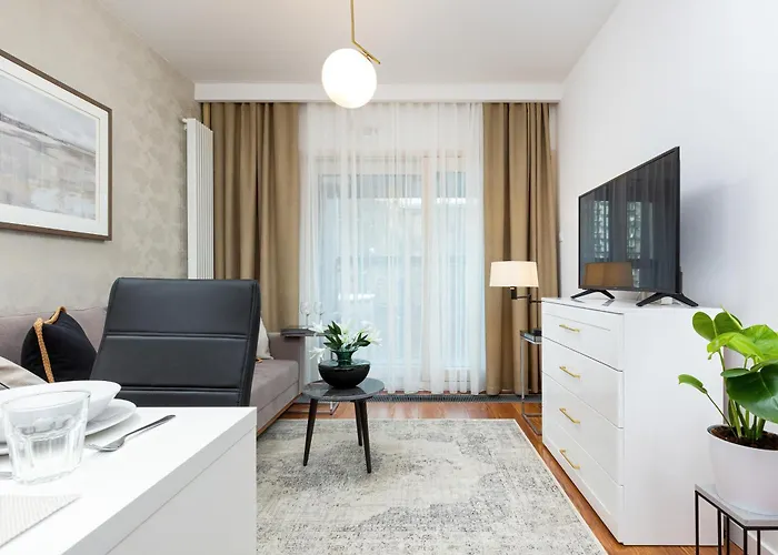 Apartman Royal Center Mennica By Renters Varsó