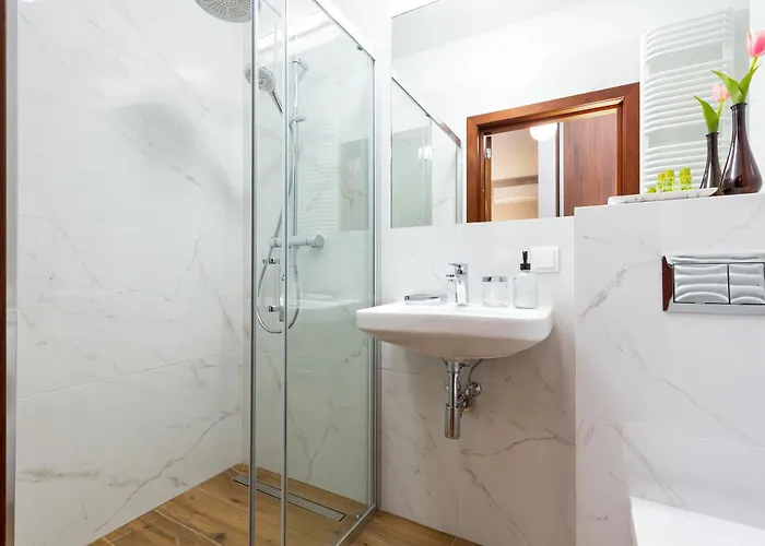 Royal Center Mennica By Renters Apartman *