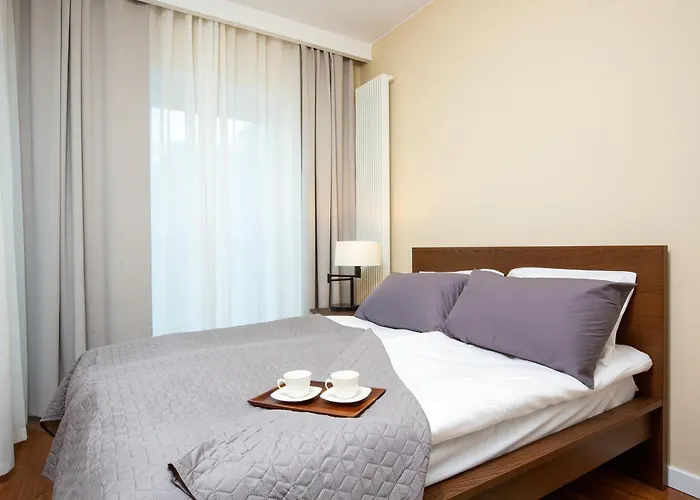 Royal Center Mennica By Renters Apartman *