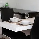 Royal Center Mennica By Renters *