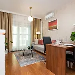 Royal Center Mennica By Renters Apartment