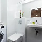 Royal Center Mennica By Renters * Warsaw